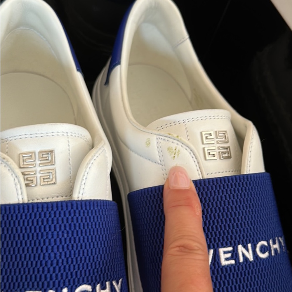 Men’s Givenchy City Sport Sneakers. Blue/white. Small green scuffle. Never worn. - Picture 7 of 7